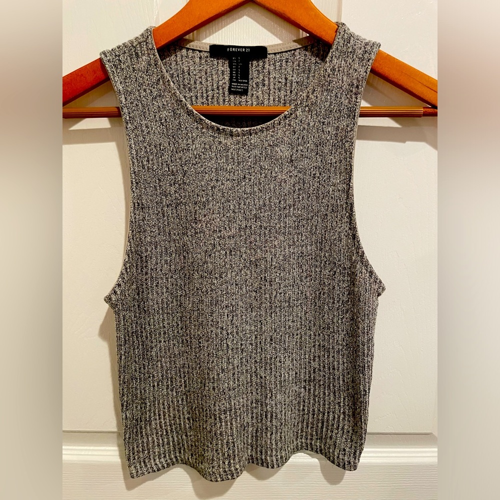 Women’s Forever 21 Boho Knit Black And White Crop Heathered Tank, Size Small - Picture 1 of 5